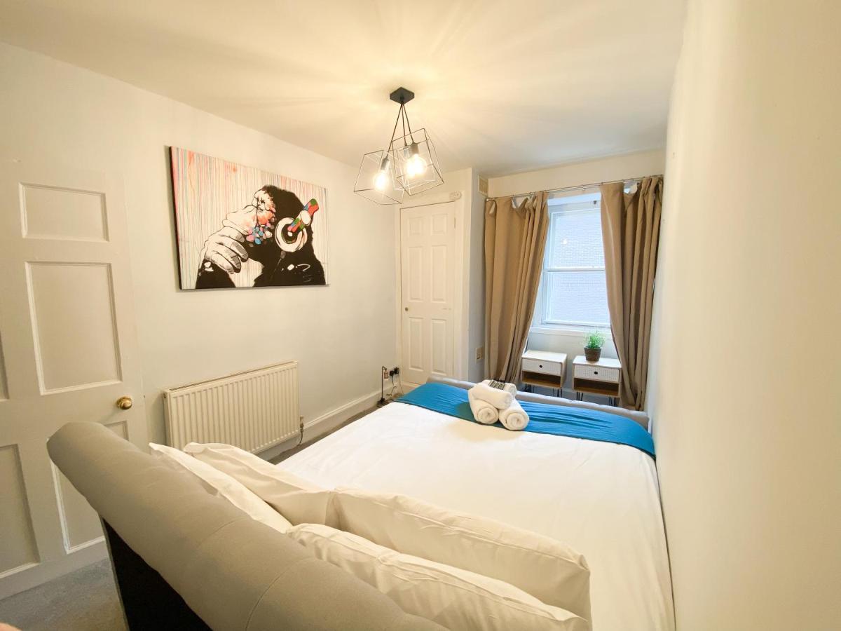 Rose Street'S Hidden Treasure- 2Bed Newly Refurbished Apt เอดินบะระ ภายนอก รูปภาพ