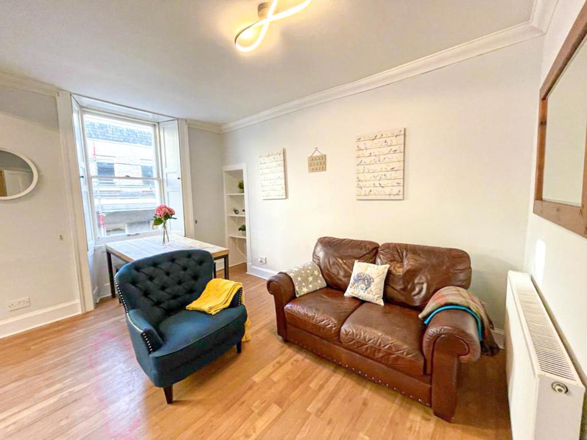 Rose Street'S Hidden Treasure- 2Bed Newly Refurbished Apt เอดินบะระ ภายนอก รูปภาพ